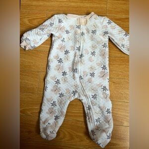 Chick Pea Baby Sleepsuit 6-9m